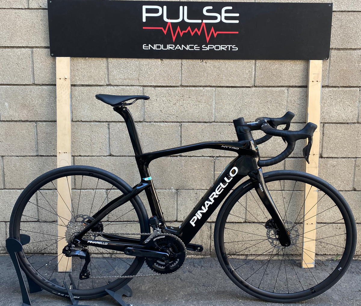 2024 PINARELLO NYTRO ROAD E5 105i2 Pulse Endurance Sports