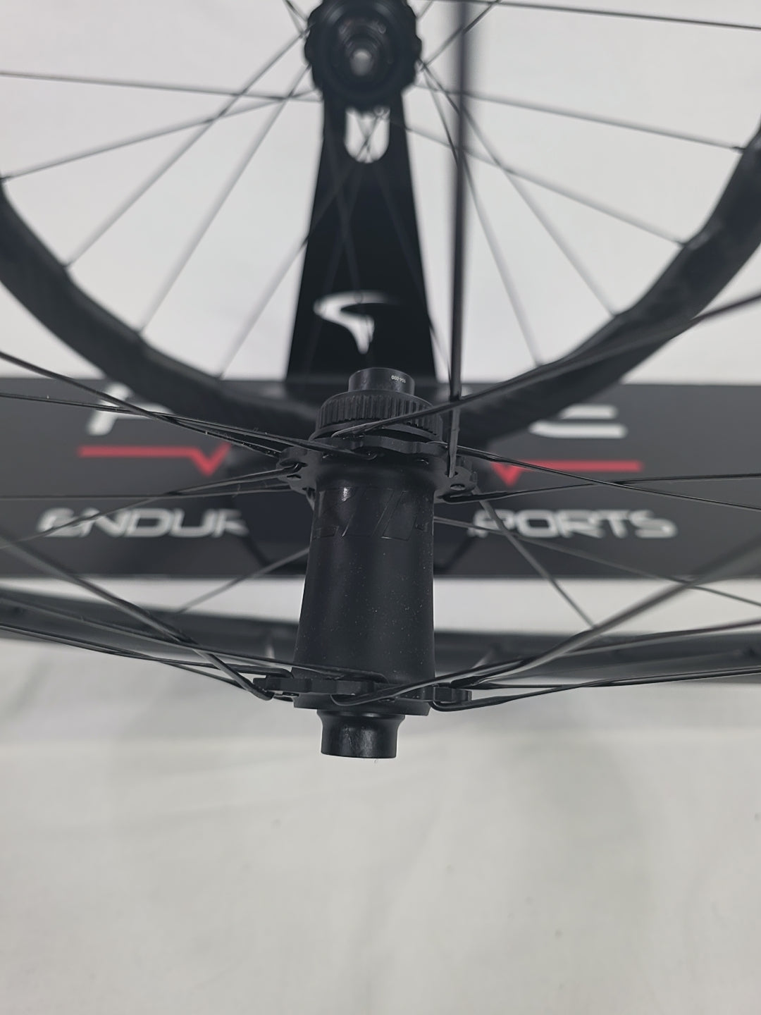 2024 ZIPP 353 NSW Tubeless Disc-Brake Wheelset