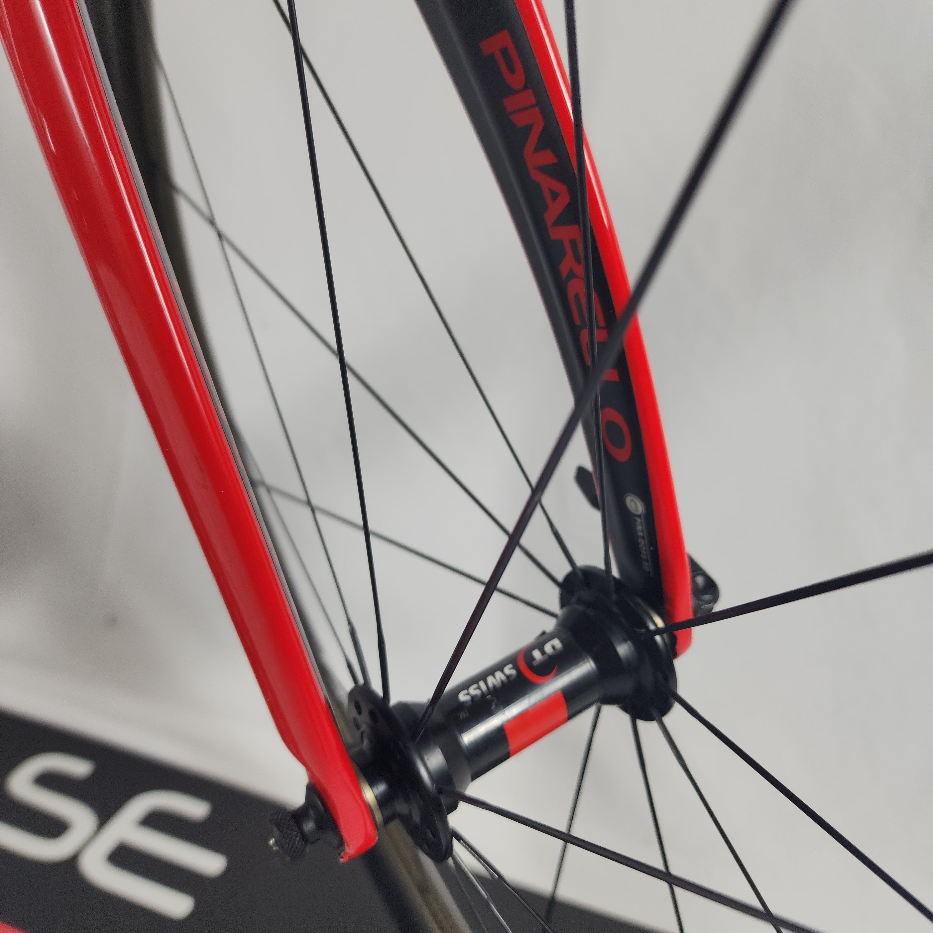 Pinarello Dogma F8 Dura Ace Di2 Size 60 Enve Carbon Wheels