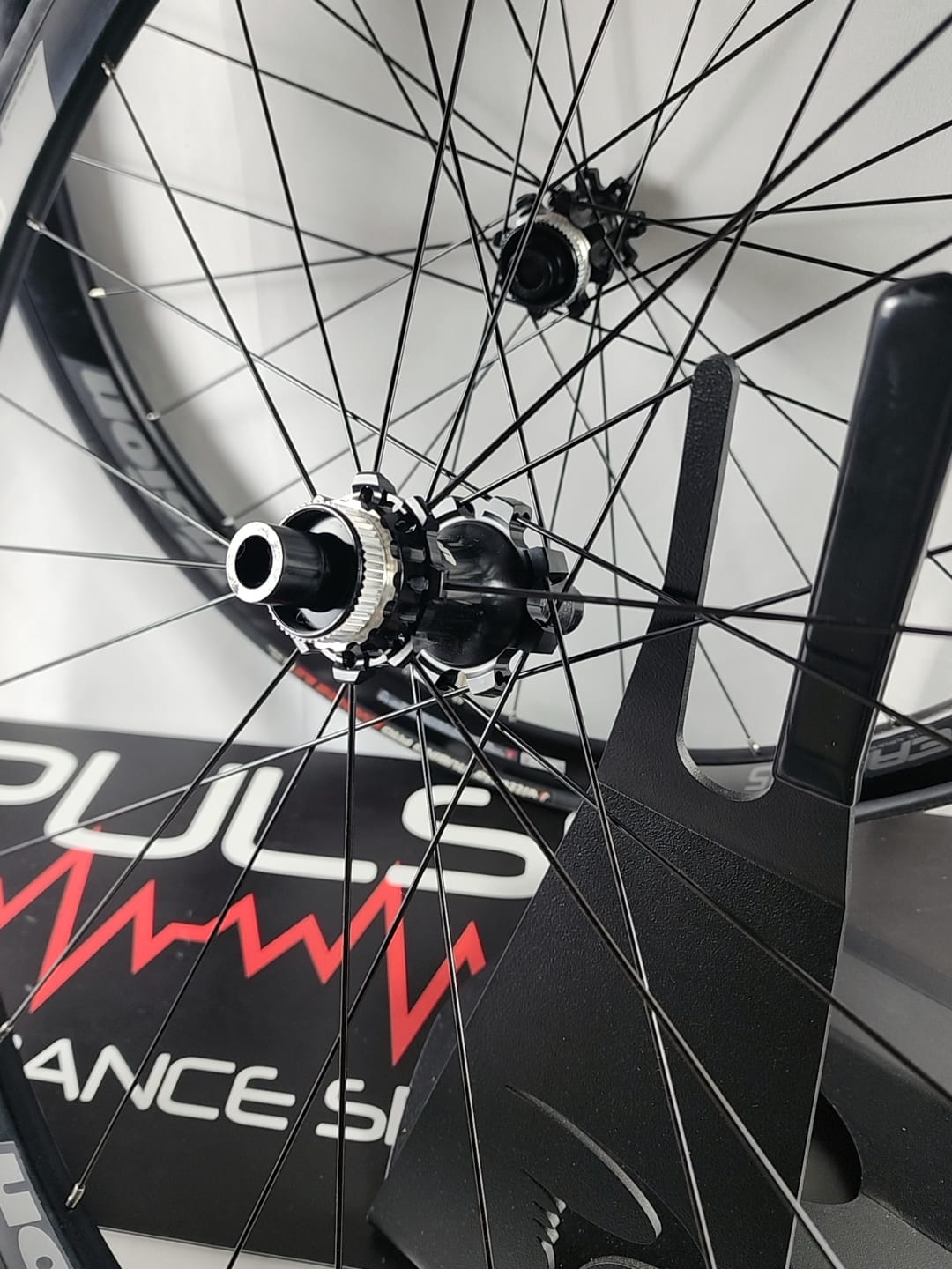 Vision Team 35 Aluminum Disc Brake Wheelset New