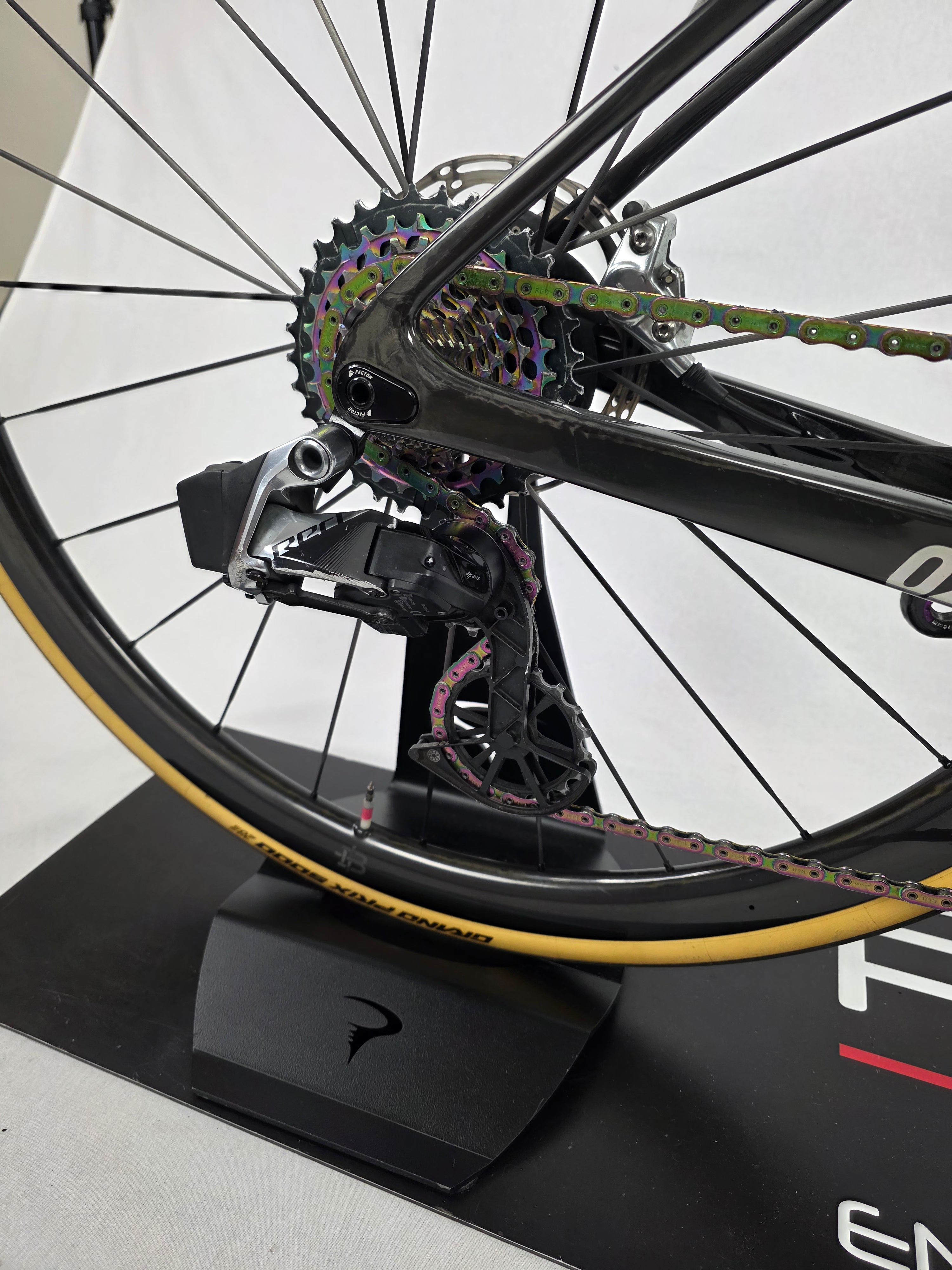 2024 Factor O2 VAM SRAM Red AXS Size 52/S