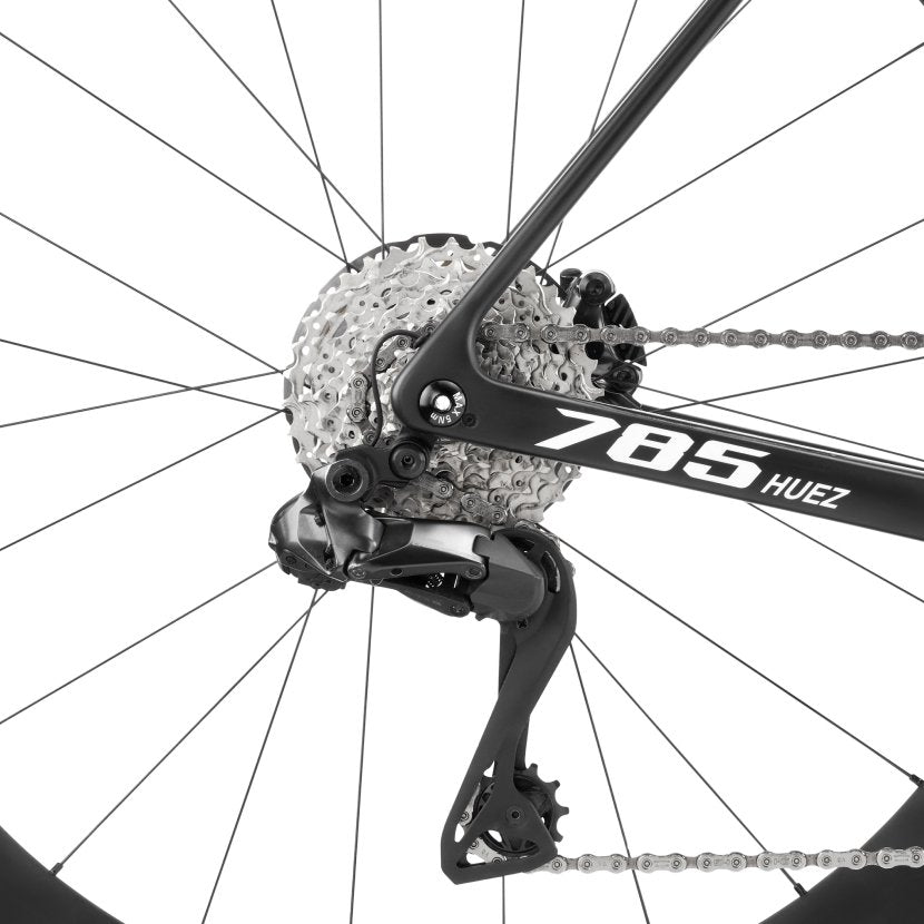 785 Huez Ultegra Di2 / R50D