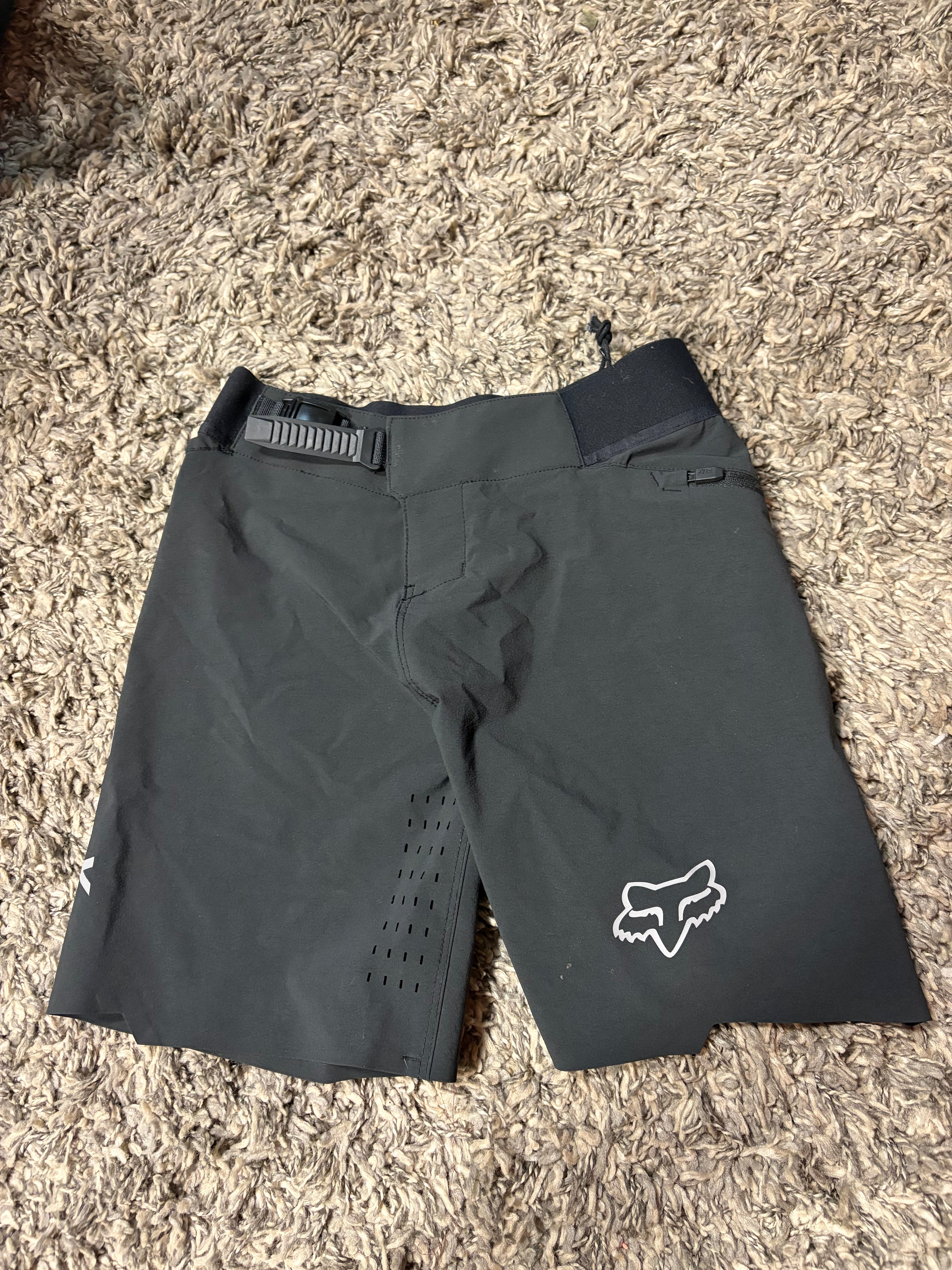 FOX FLEXAIR SHORTS size Youth 24