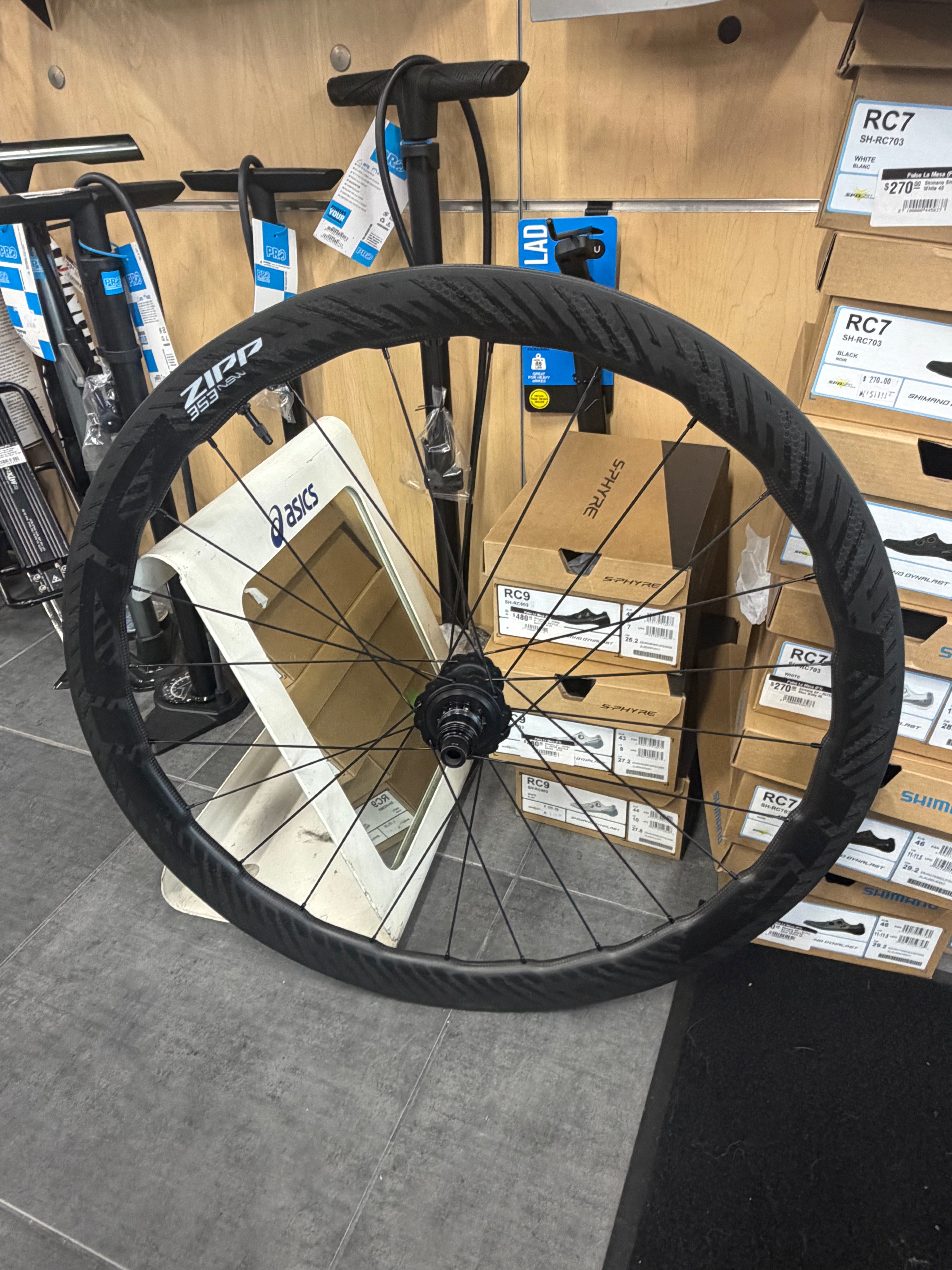 2024 ZIPP 353 NSW Tubeless Disc-Brake Rear Wheel - SALE