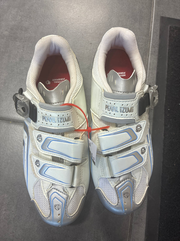 PEARL IZUMI SELECT R III size 37.5