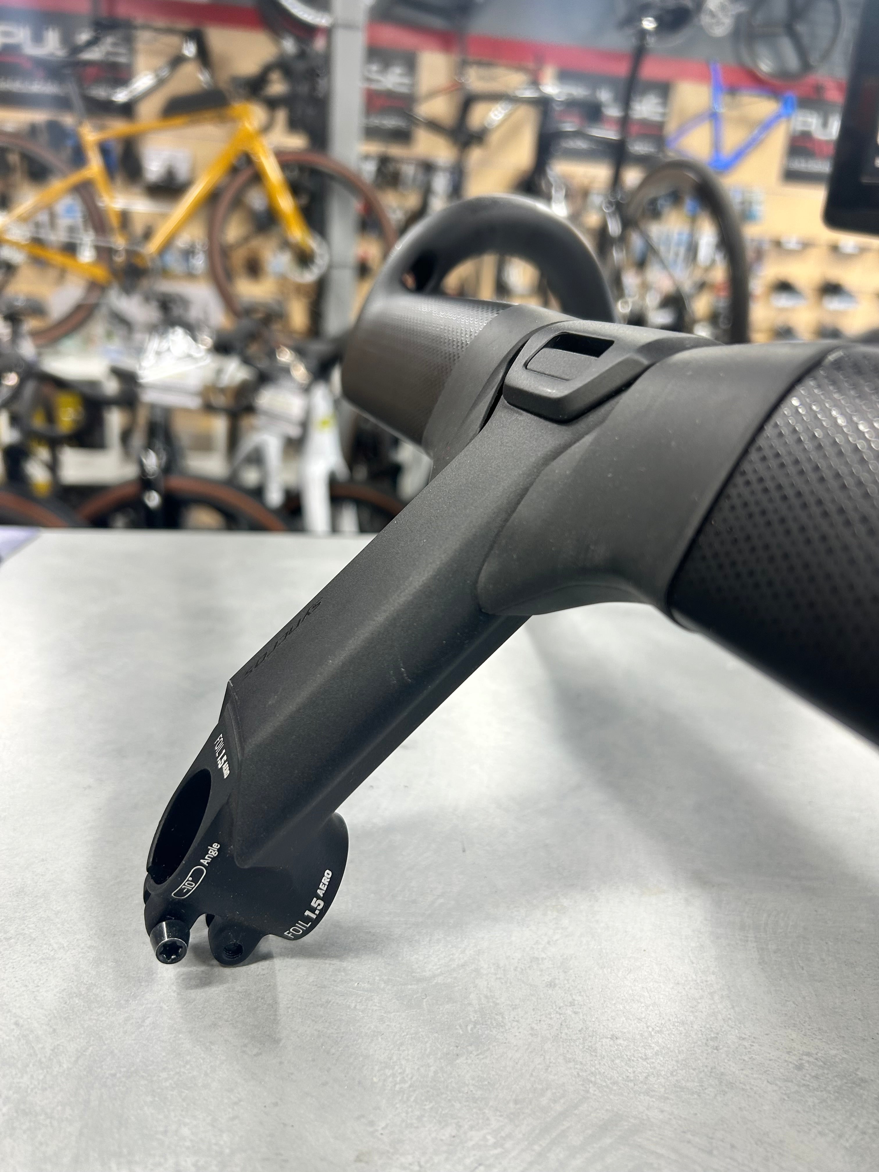 Synchros Creston 1.0 aero handlebar 120/440 with Stem