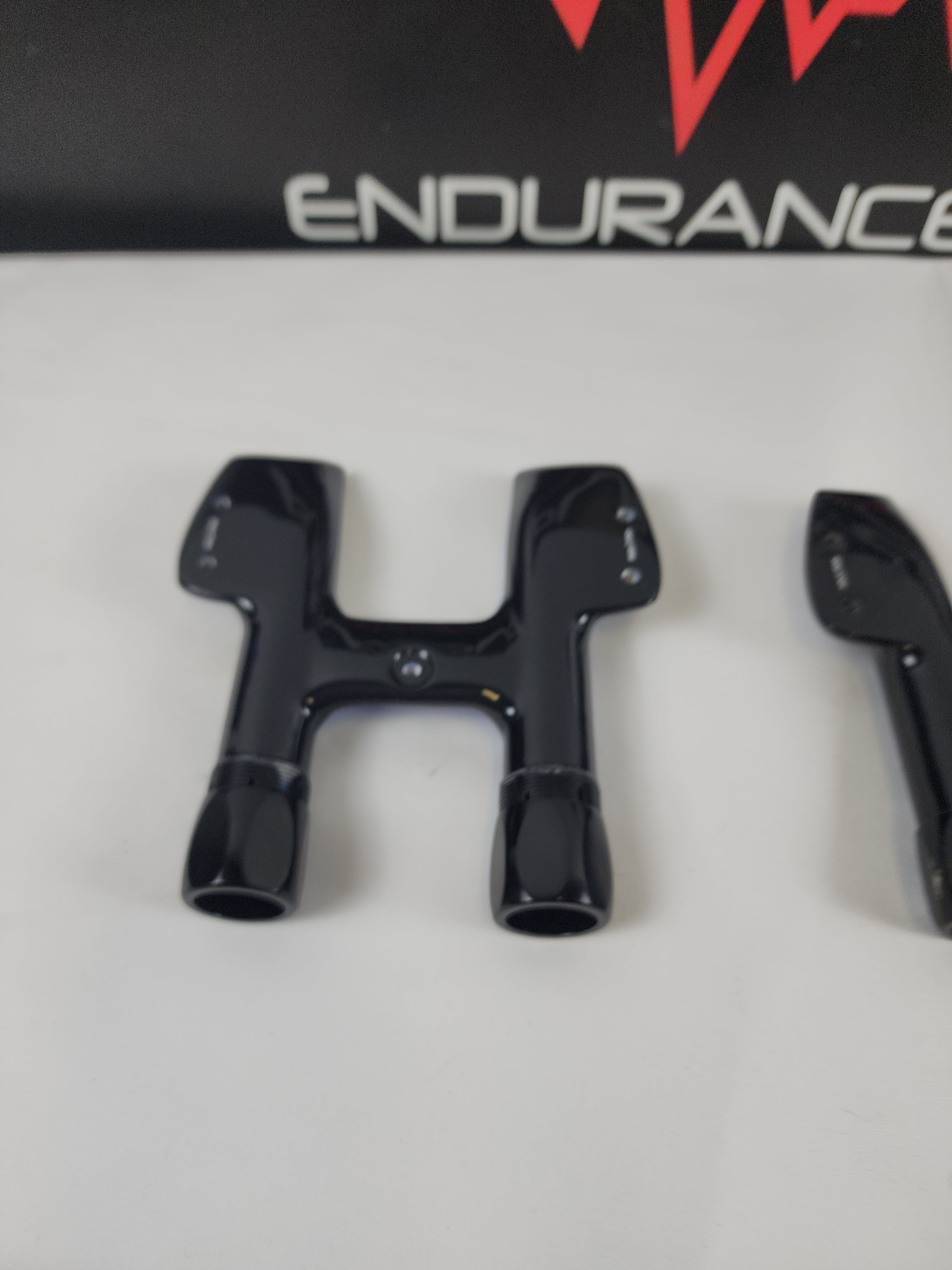 Extensión de manillar aerodinámico Cervelo P5 SIX y soporte de almohadilla elevadora (*precio/unidad)