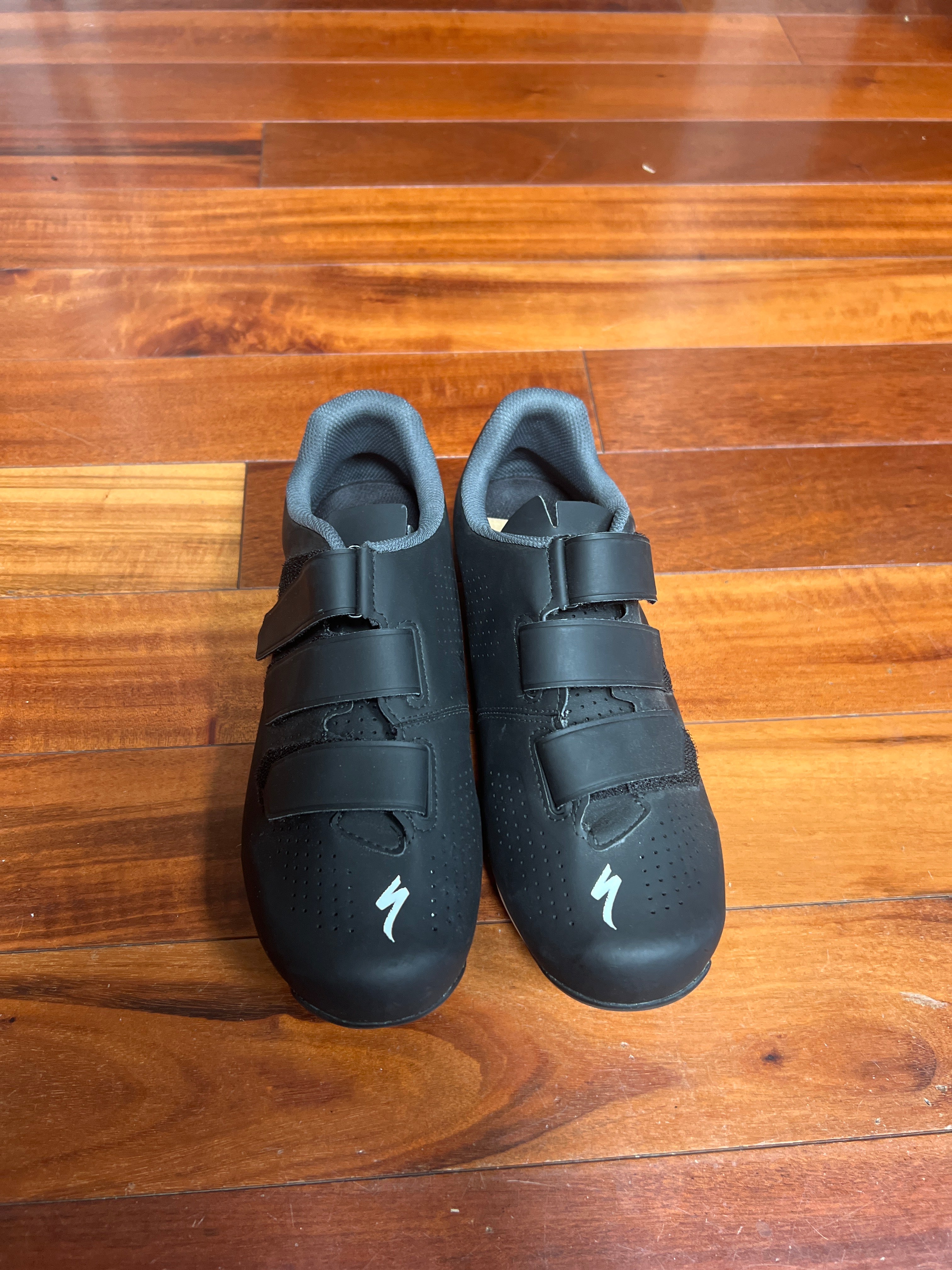 SPECIALIZED SPORT RBX US WOMENS SIZE 11￼