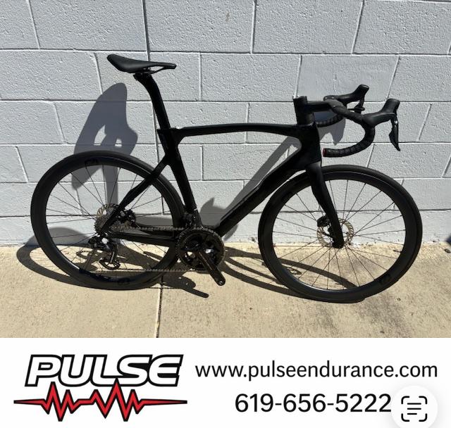 2022 Pinarello Dogma F12 BOB Dura Ace DI2 - Pre Owned Bike