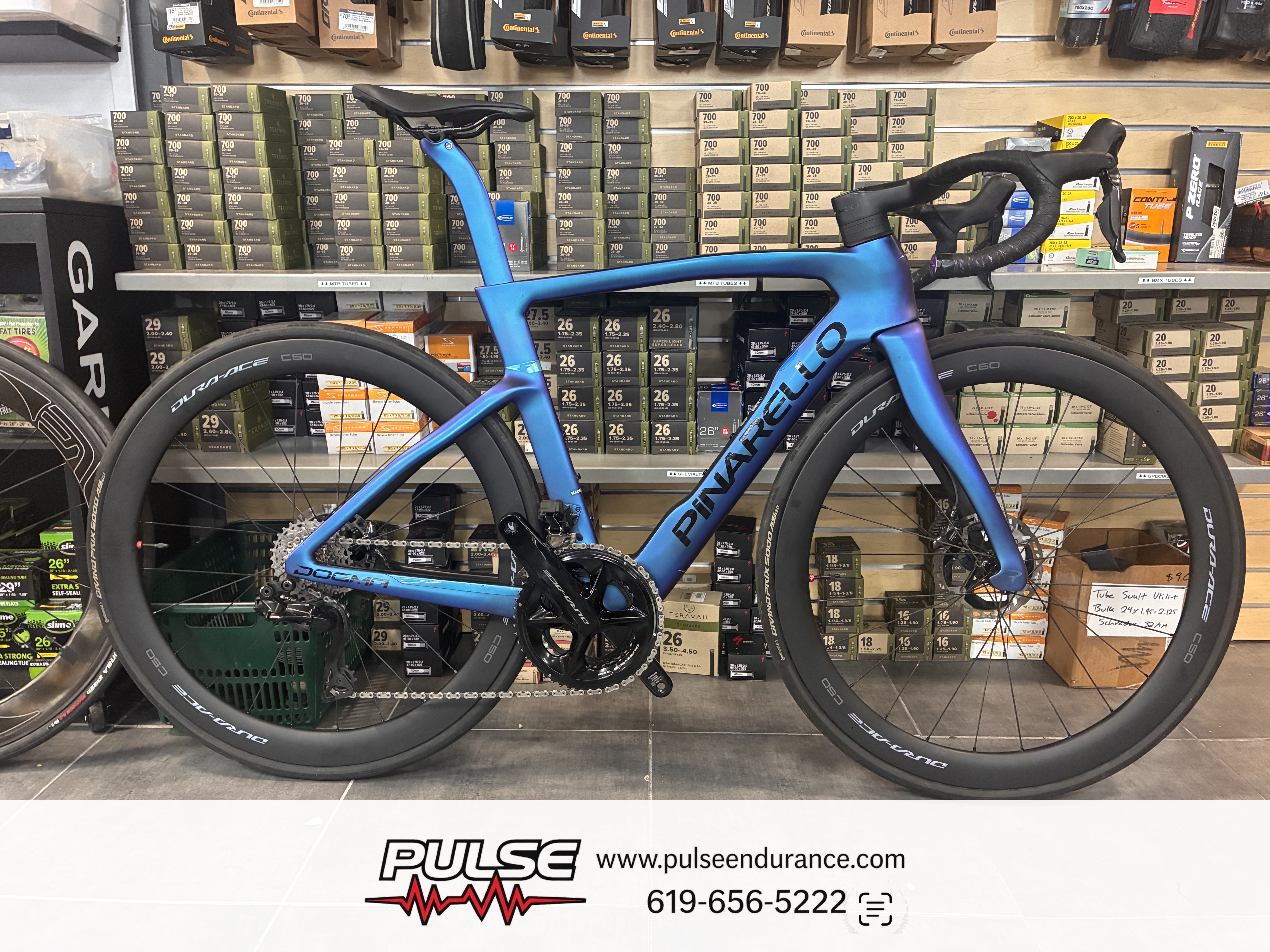 2025 Pinarello Dogma F Dura Ace Luxter Blue 51.5 - Pre owned Bike